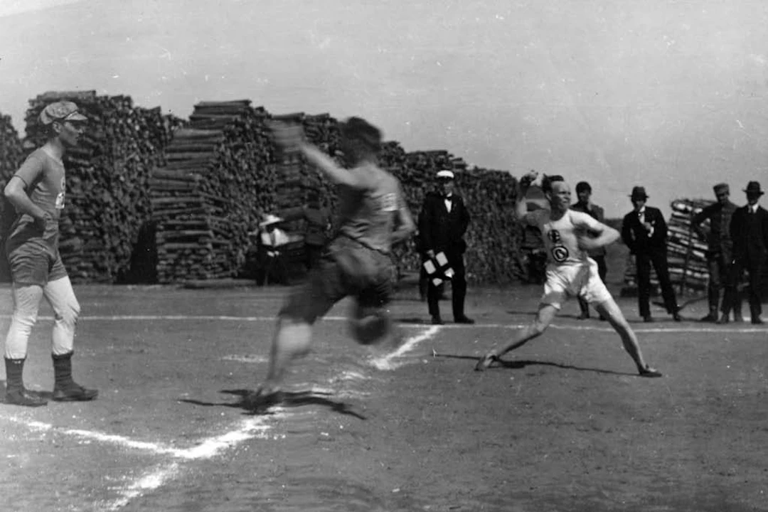 Pitkäpalloa 1921