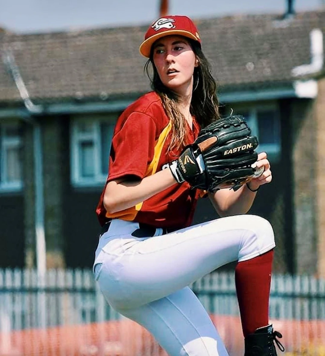 Oona-Ylinen-baseball.jpg