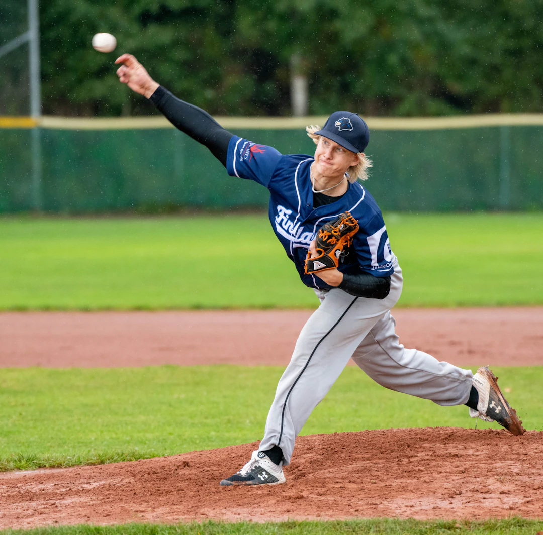 Kurikka-pitching.jpeg