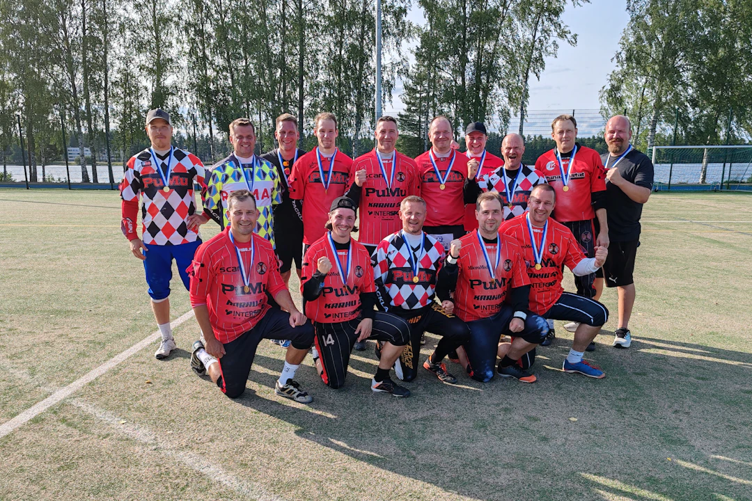 Kontiot 2024: Puna-Mustat, Helsinki