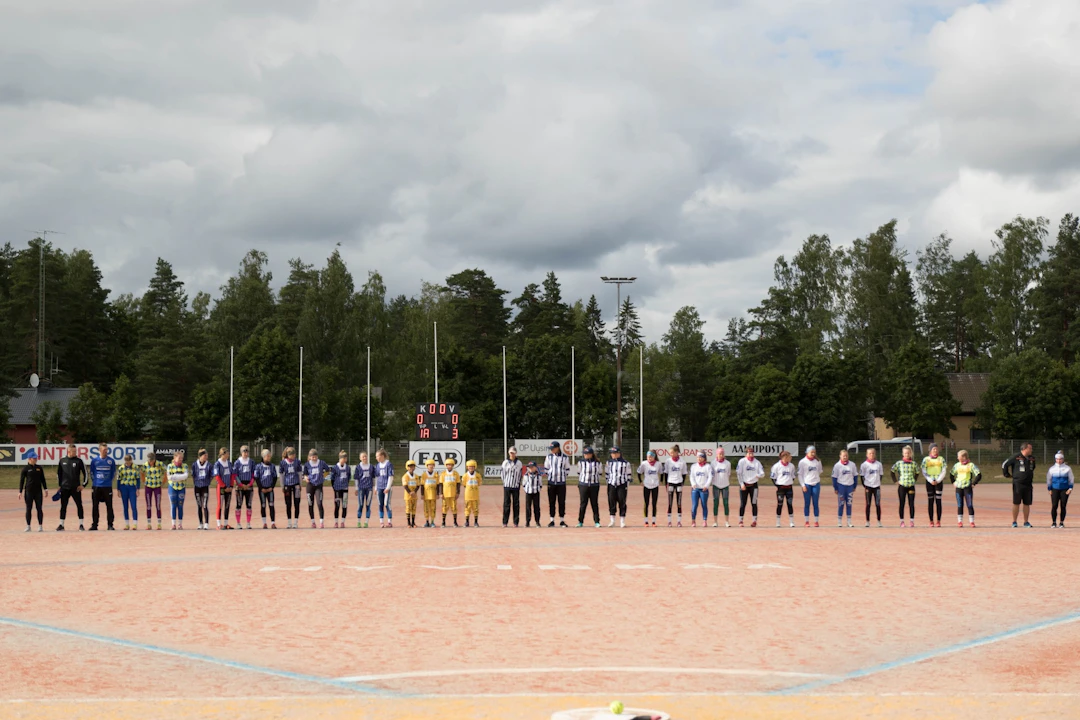 Suurleiri-2022-TKS-IL-joukkueet-linjalla.jpg
