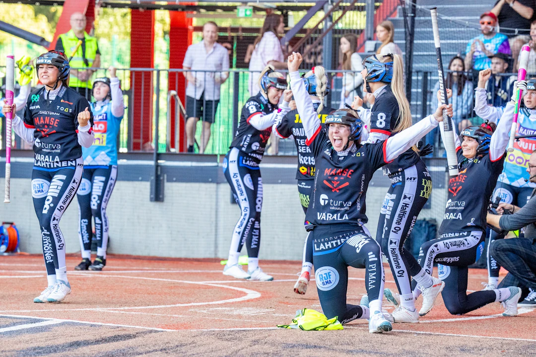Manse PP Tampereelta voitti naisten pesäpallomestaruuden 2024.