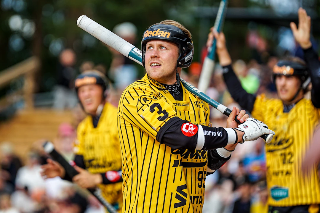 Valentin Ikonen, Hyvinkään Tahko