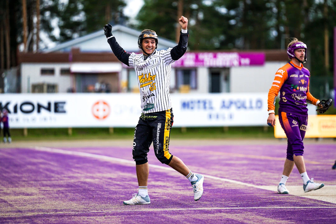 Hyvinkään Tahkon Santtu Patova vierasottelussa Sotkamon Jymyä vastaan 19.6.2024.