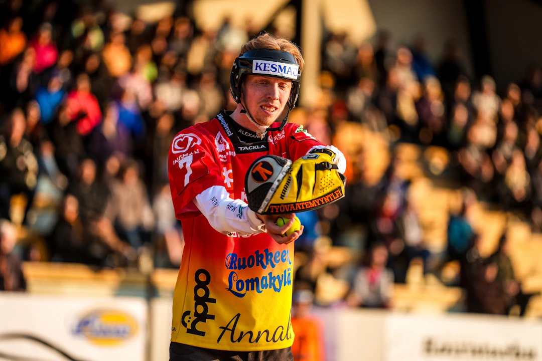 Rasmus Surakka, Kiteen Pallo -90