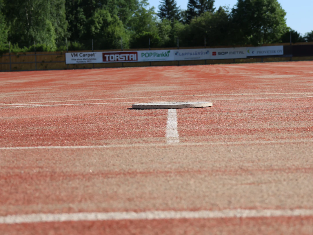 Veikkolan pesäpallostadion Lappajärvellä