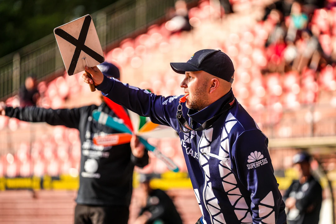 Olli Korhonen, syöttötuomari