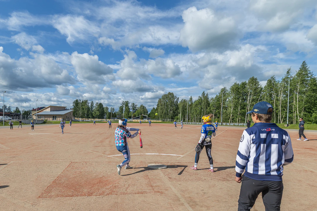 Eeva Kordelin, Fera ja Vilma Posti, SiKi