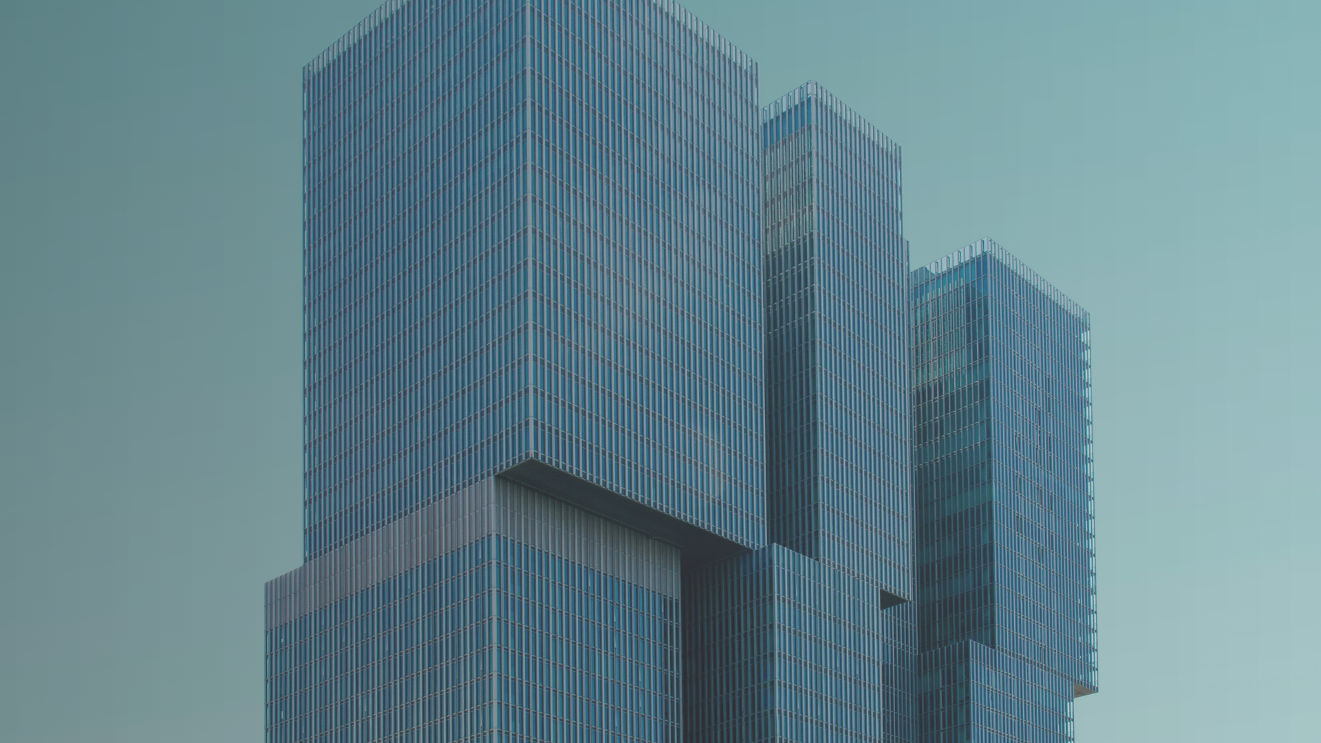 Why Over 200 Companies Are Reconsidering SBTi Commitments in 2025: Signal or Shift?