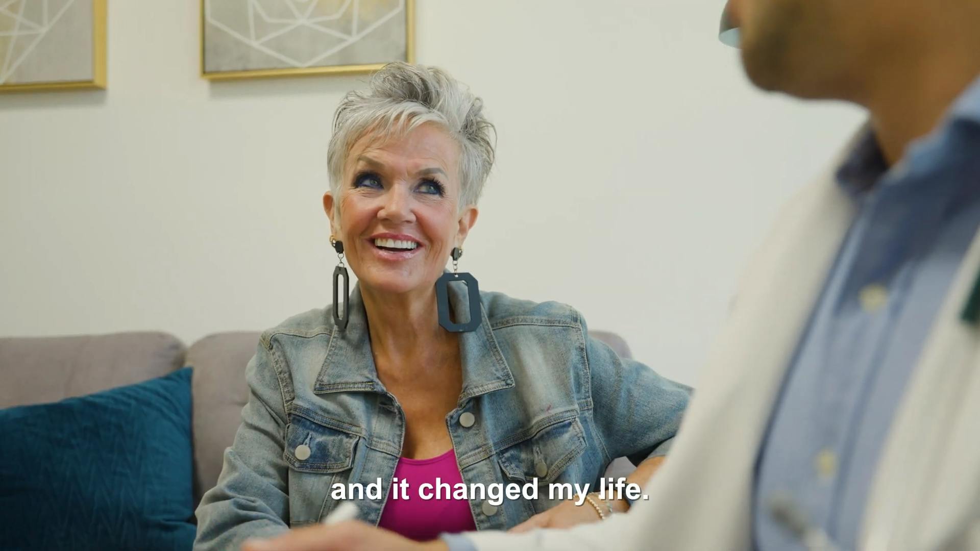 Video Thumbnail of Dr. Marcela Olague speaking with patient in waiting room