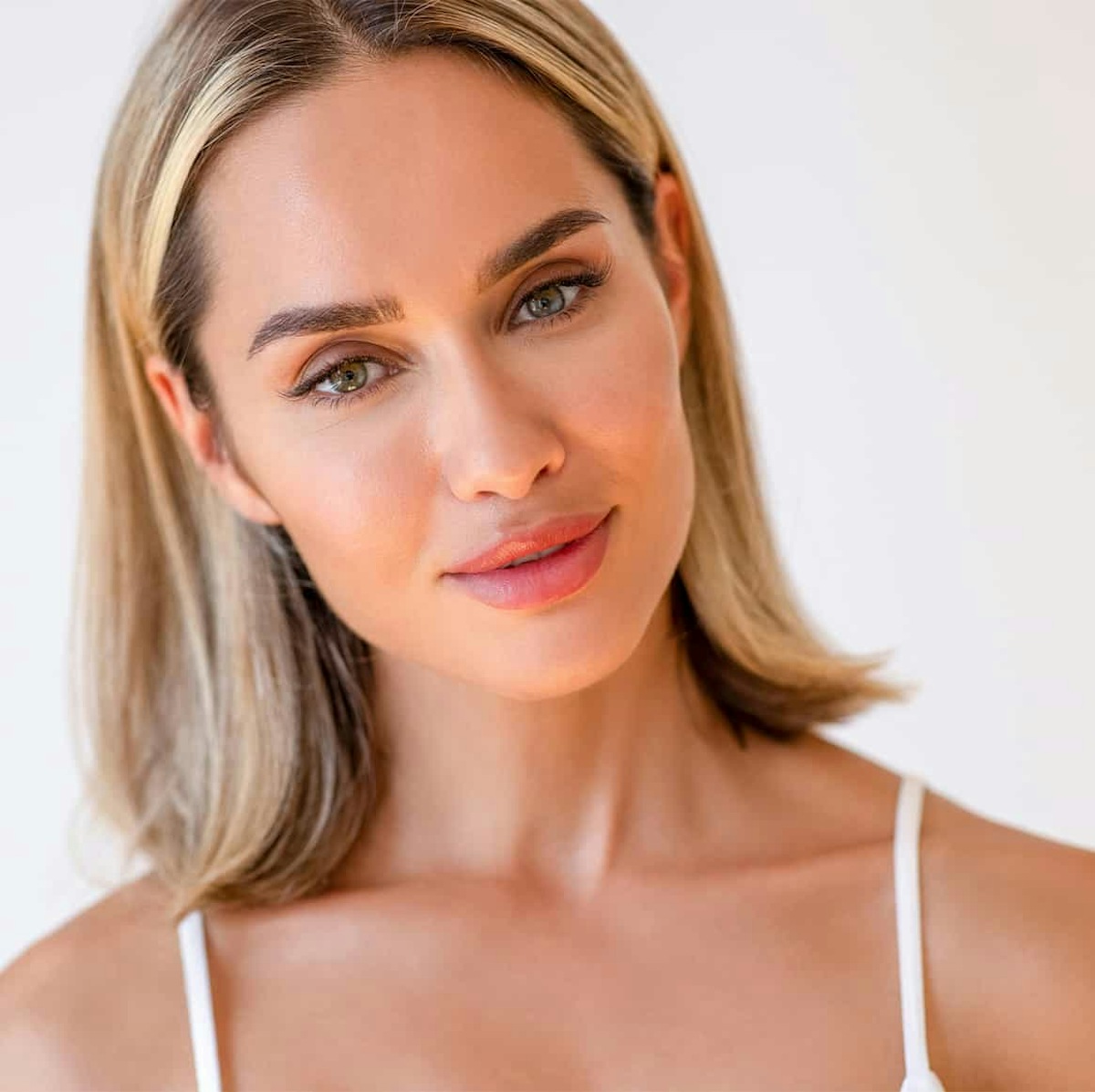 woman with blonde hair