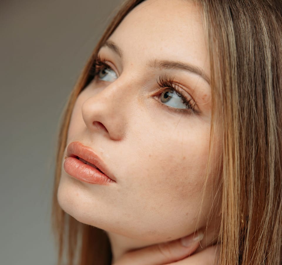 Brunette woman with tattoos