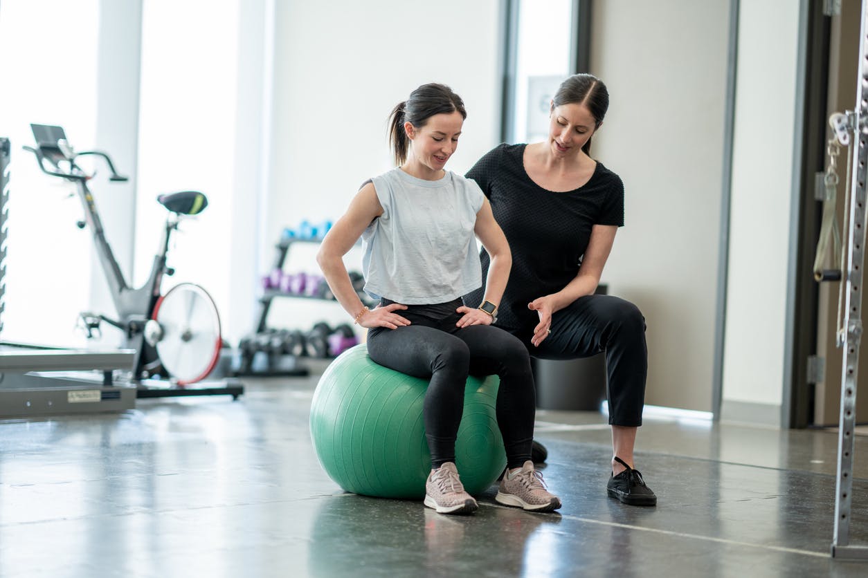 women doing sports medicine