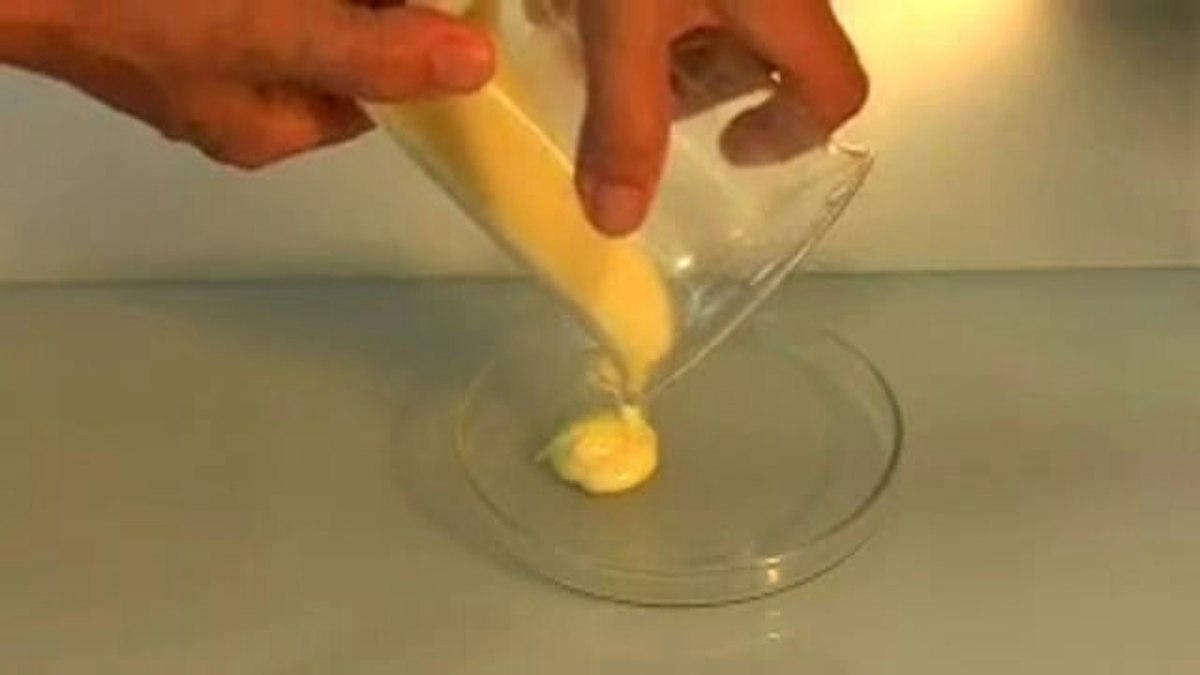 Pouring custard — Science Learning Hub