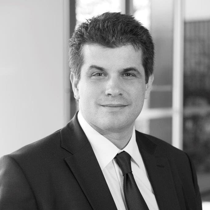 formal wear, face, head, person, photography, portrait, suit, tie, coat, neck