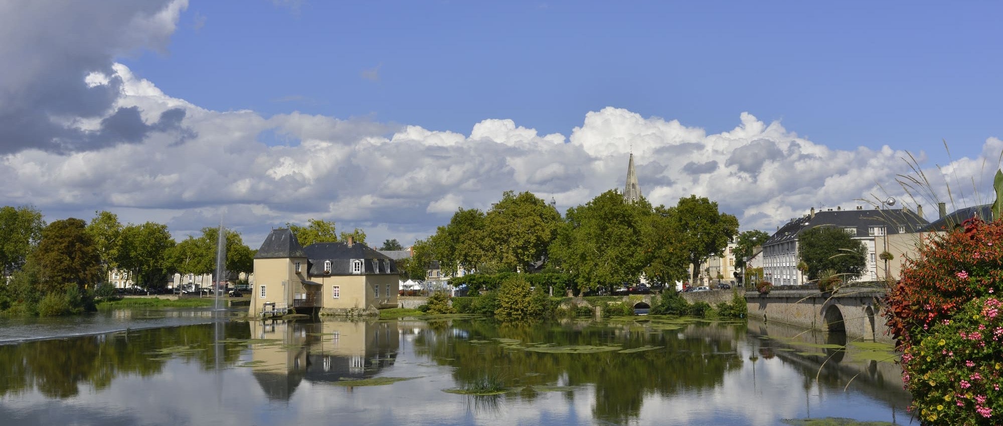 nature, outdoors, scenery, landscape, neighborhood, pond, water, sky, car, cloud