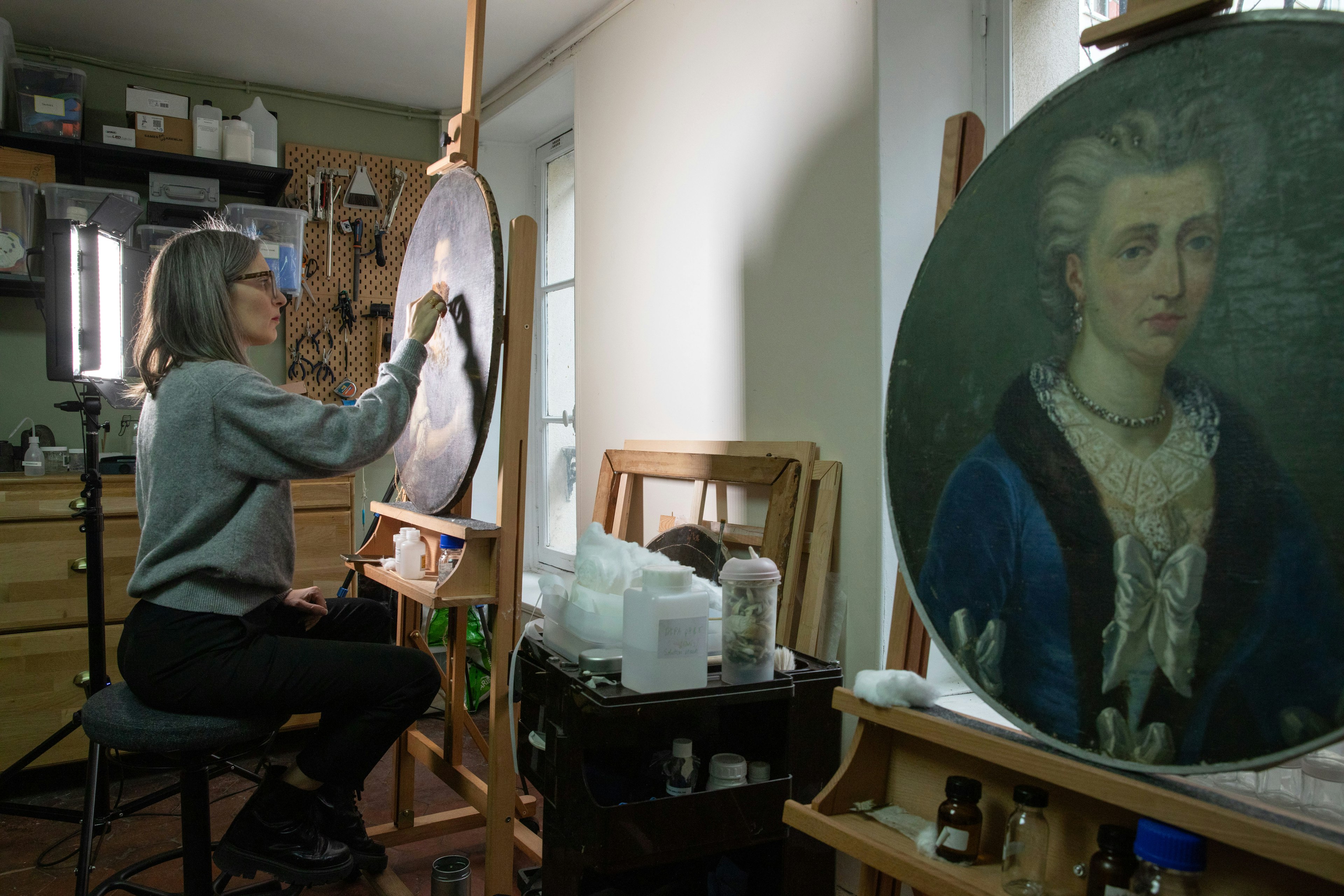 wood, photography, plywood, adult, female, person, woman, shoe, glasses, face