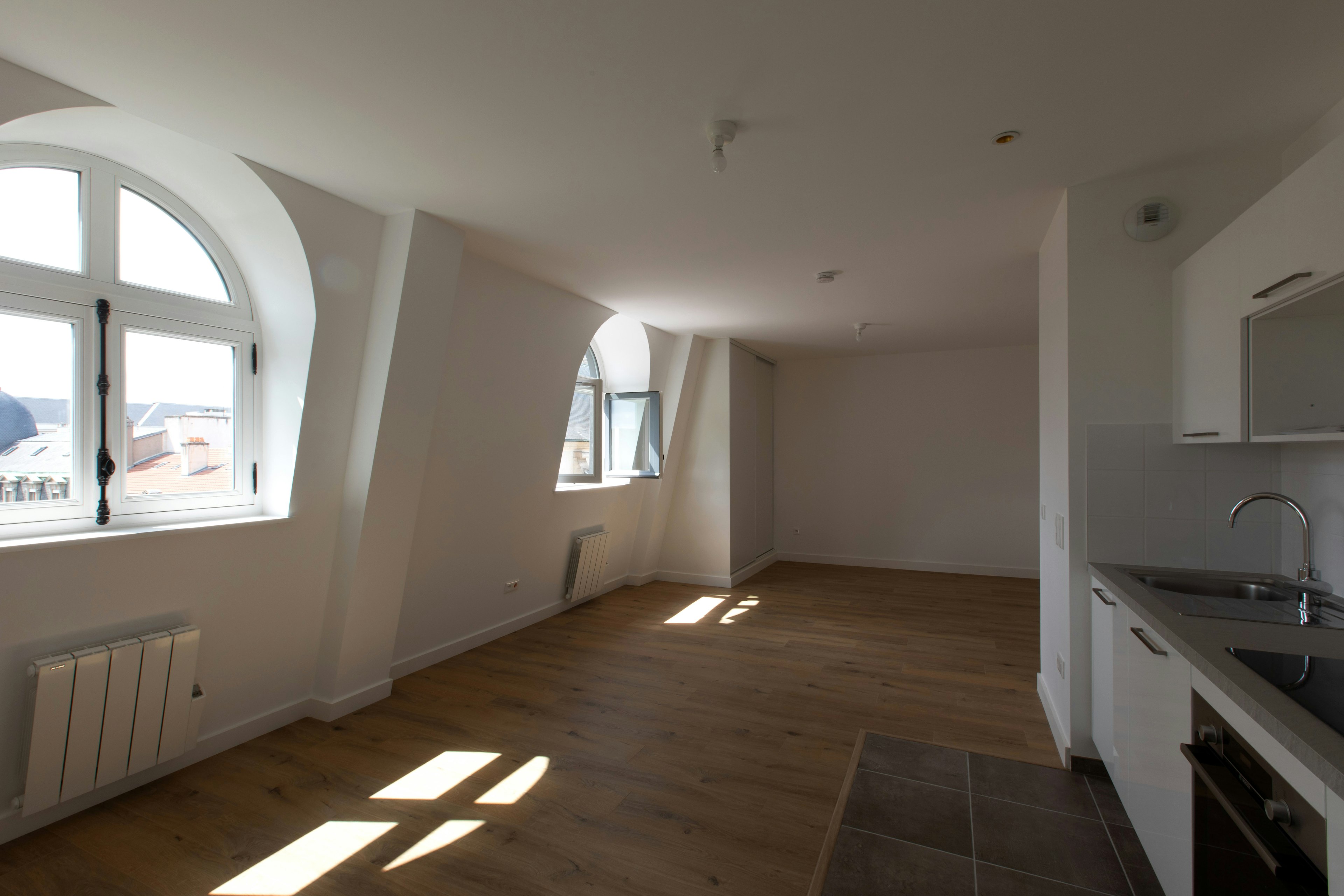 floor, flooring, indoors, interior design, wood, sink, sink faucet, penthouse, hardwood, loft