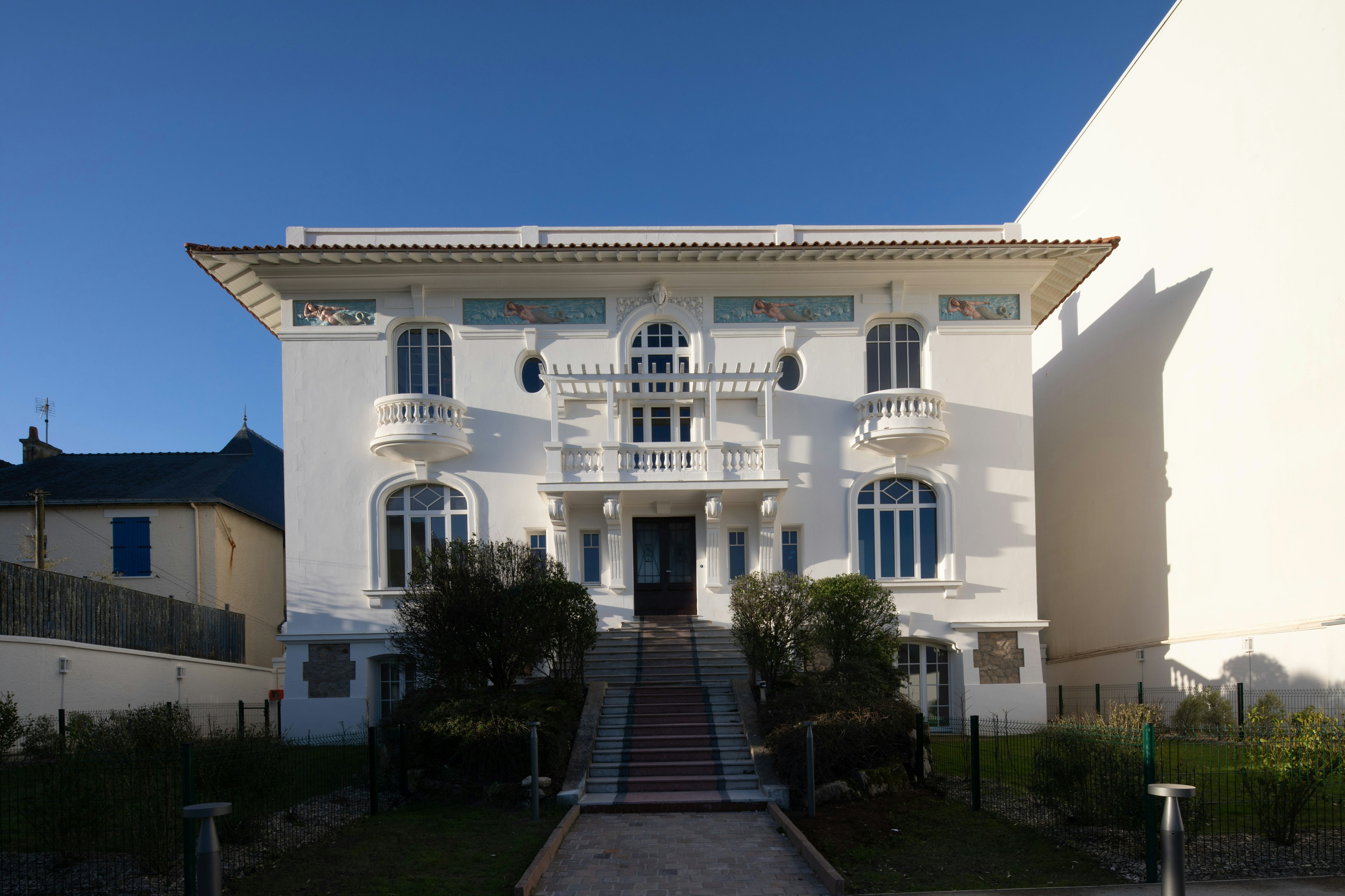 house, housing, villa, path, walkway, handrail, city, person, staircase, portico