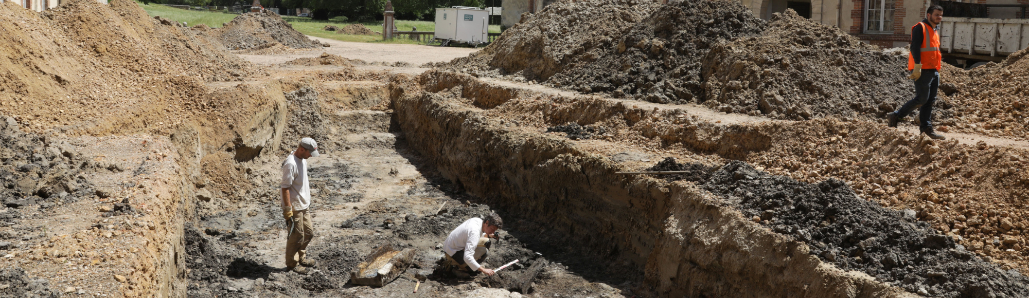 soil, clothing, glove, person, footwear, shoe, outdoors