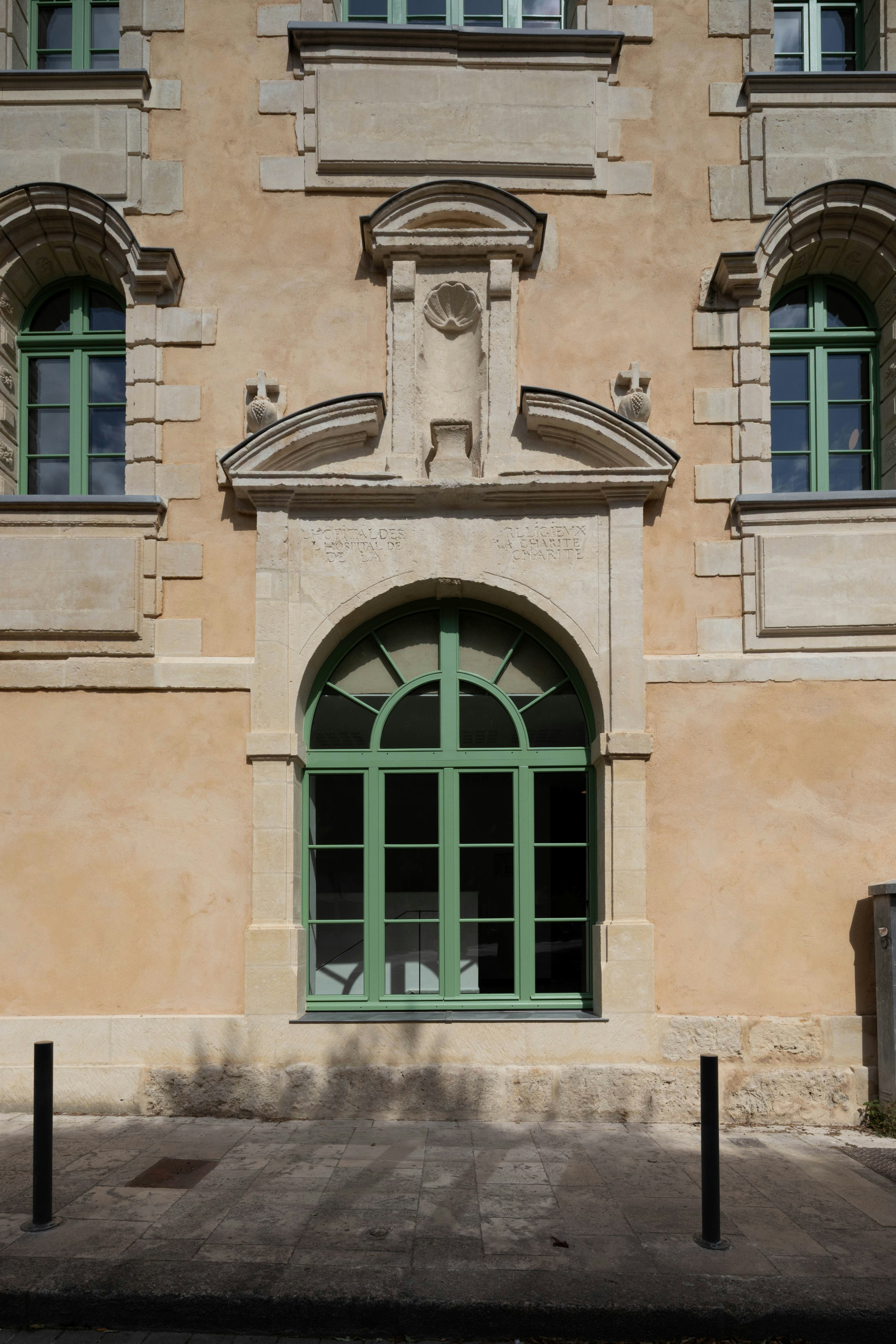 arch, architecture, gothic arch, city, building, house, housing, villa, window