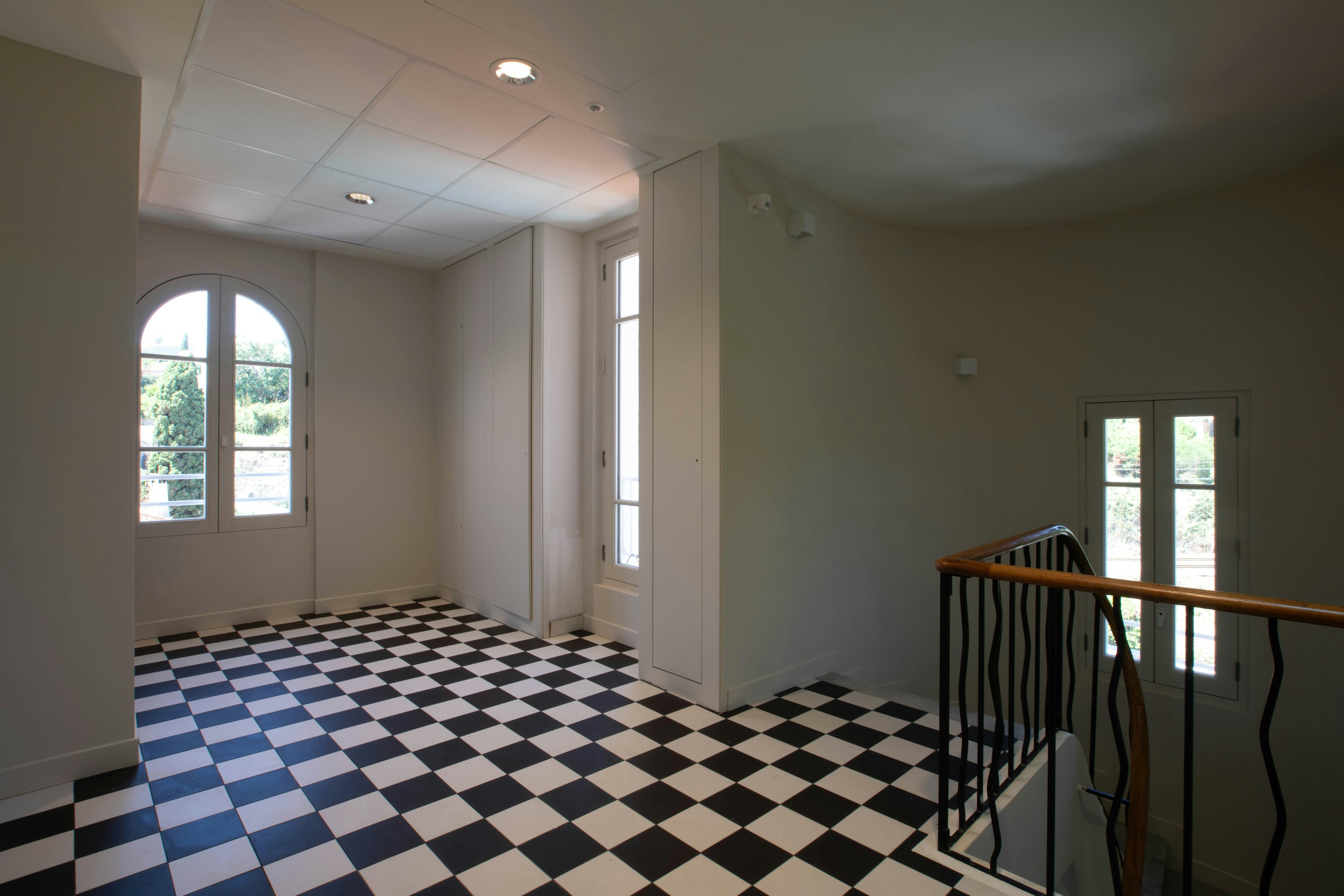 floor, flooring, architecture, building, house, housing, staircase, indoors, handrail