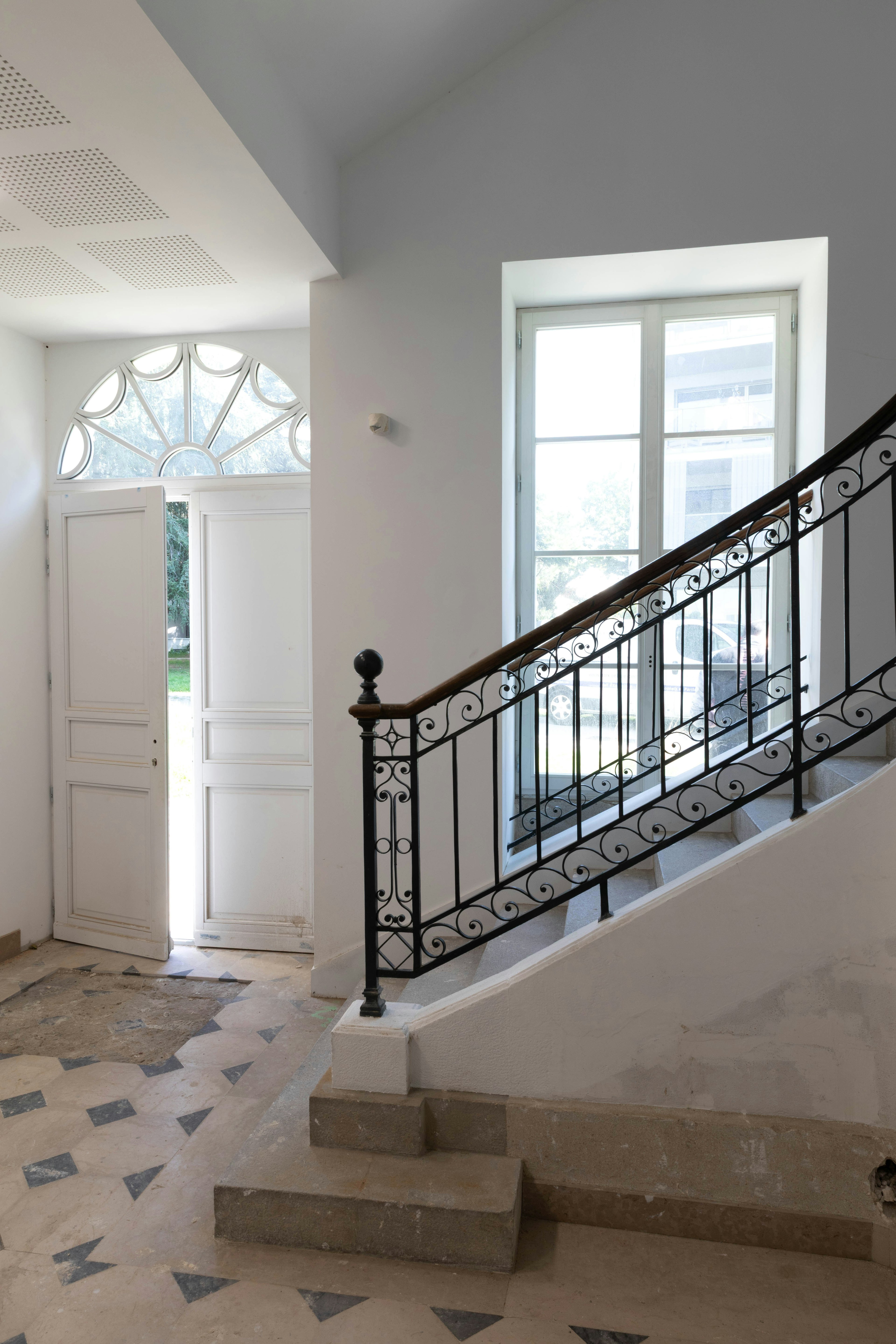 architecture, building, house, housing, staircase, foyer, indoors, home decor, rug