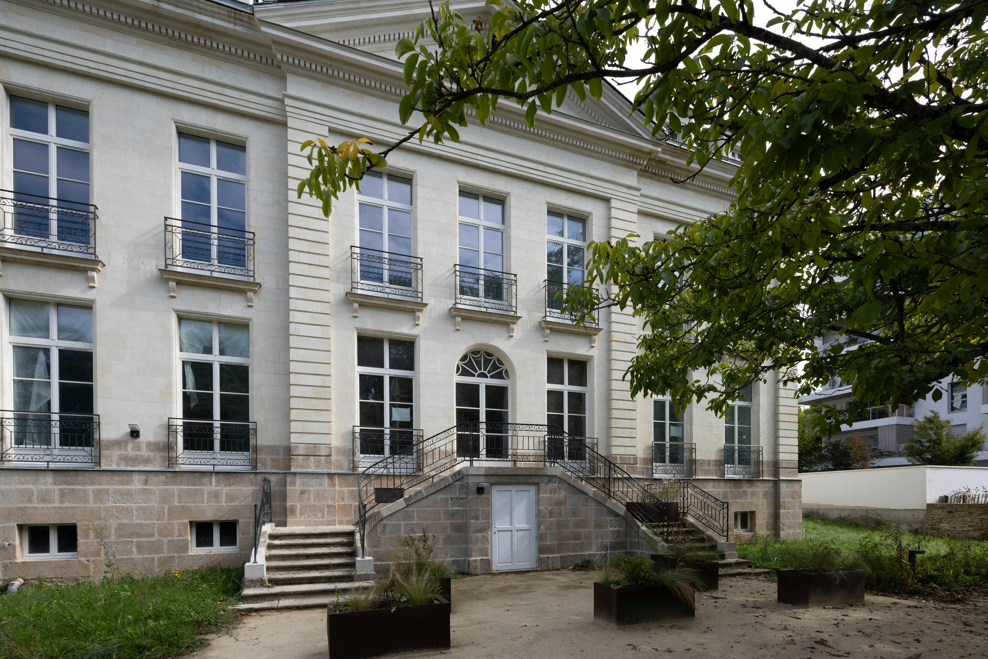 city, building, condo, housing, plant, urban, high rise, house, apartment building, office building