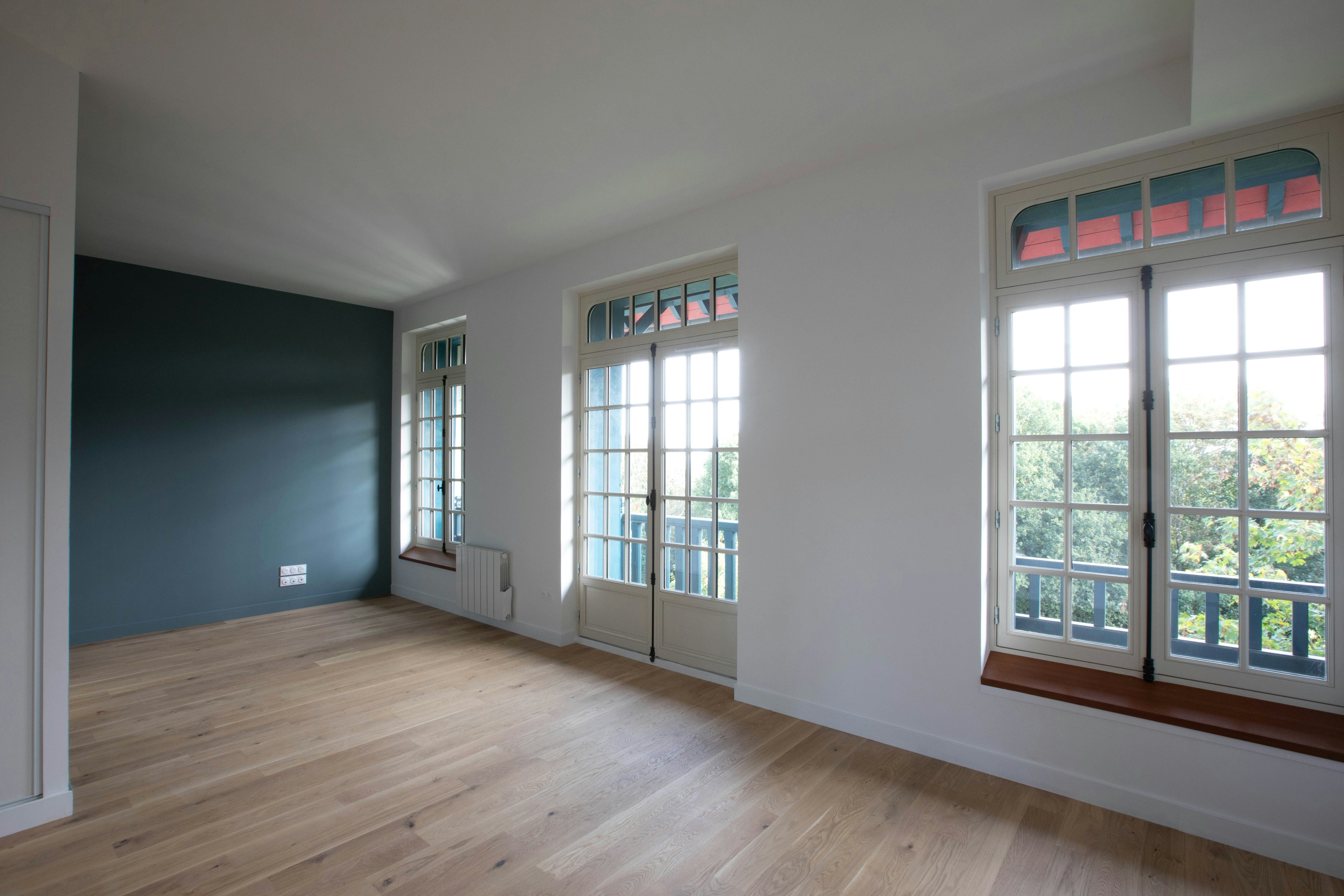 floor, flooring, indoors, interior design, corner, window, housing, door, french window, wood