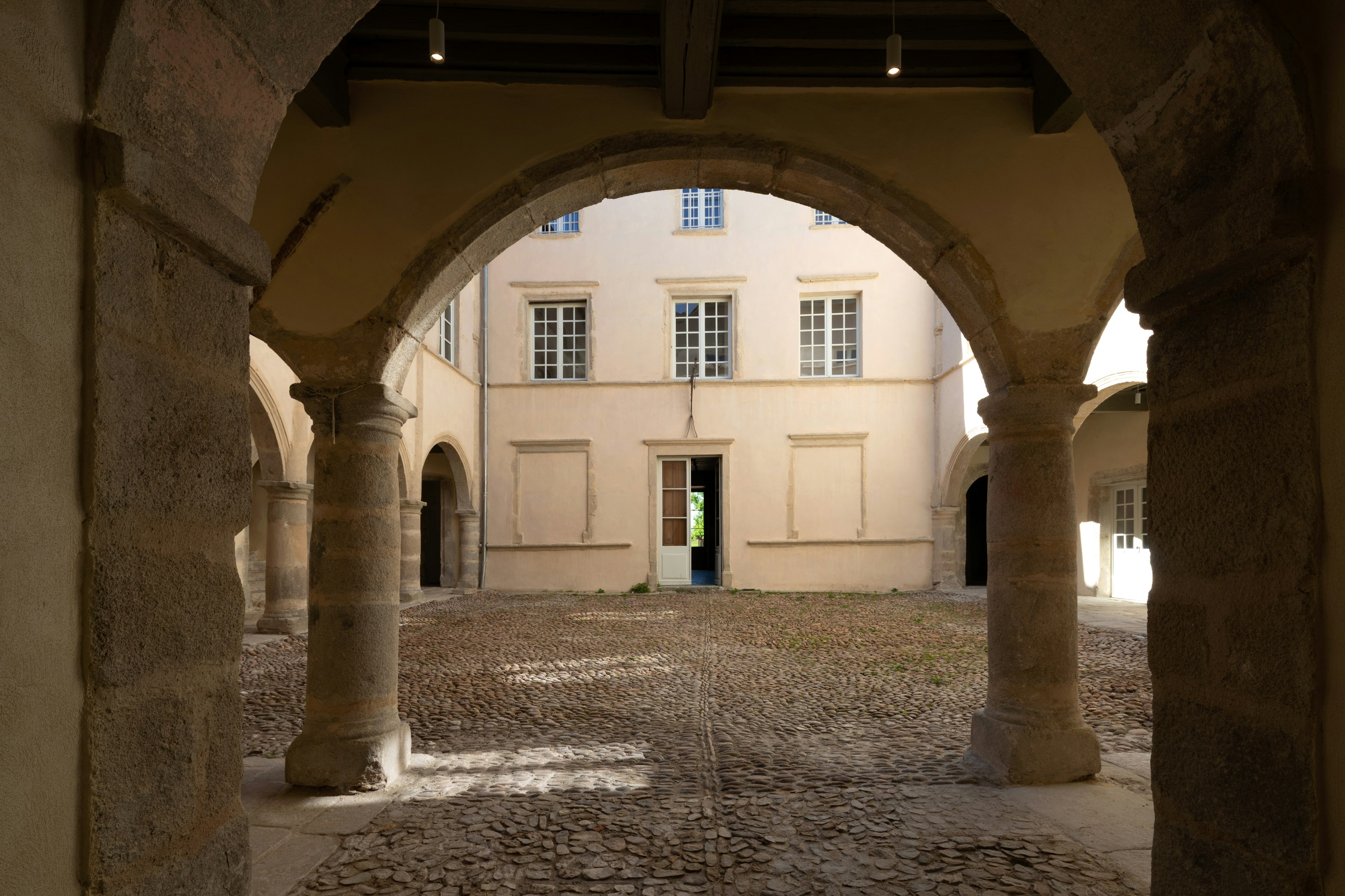 architecture, building, house, housing, villa, arch, hacienda, monastery