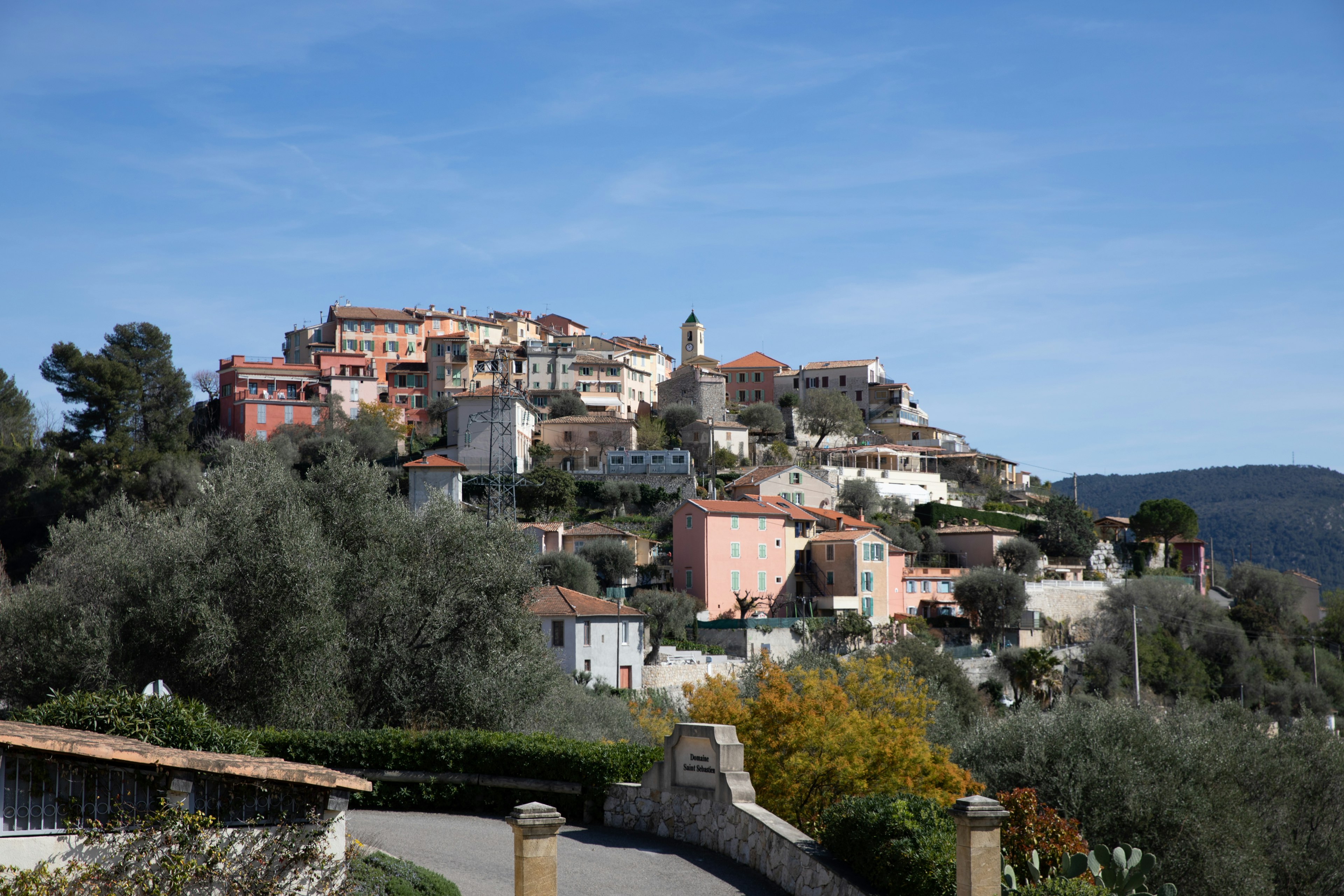 nature, outdoors, countryside, neighborhood, rural, village, architecture, building, cityscape, urban