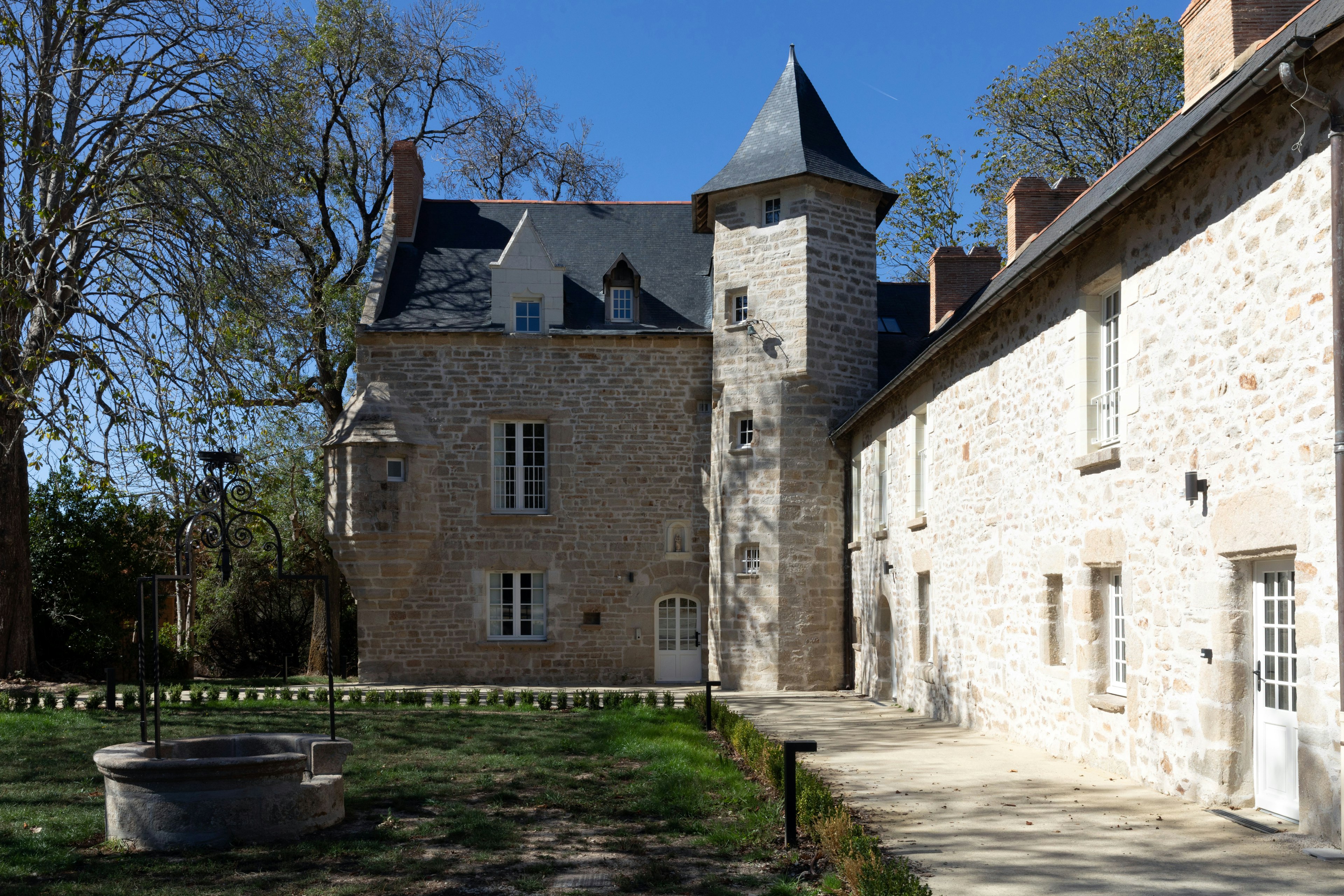 architecture, building, housing, house, villa, manor, city, castle, fortress