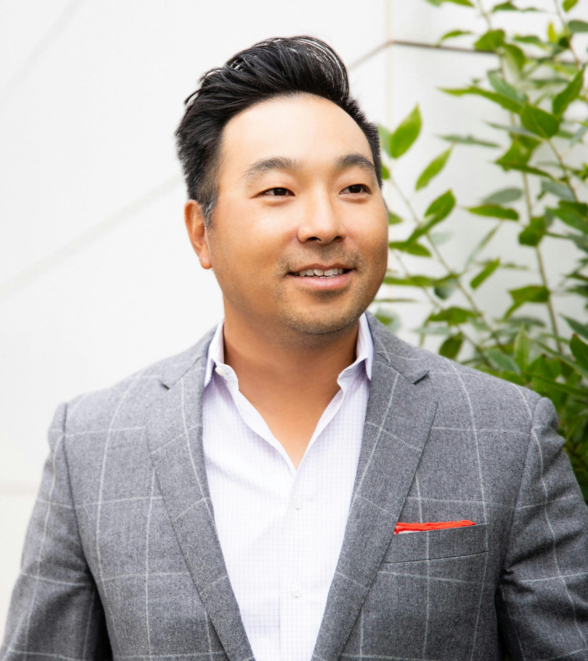 Dr. Robin Yang smiling