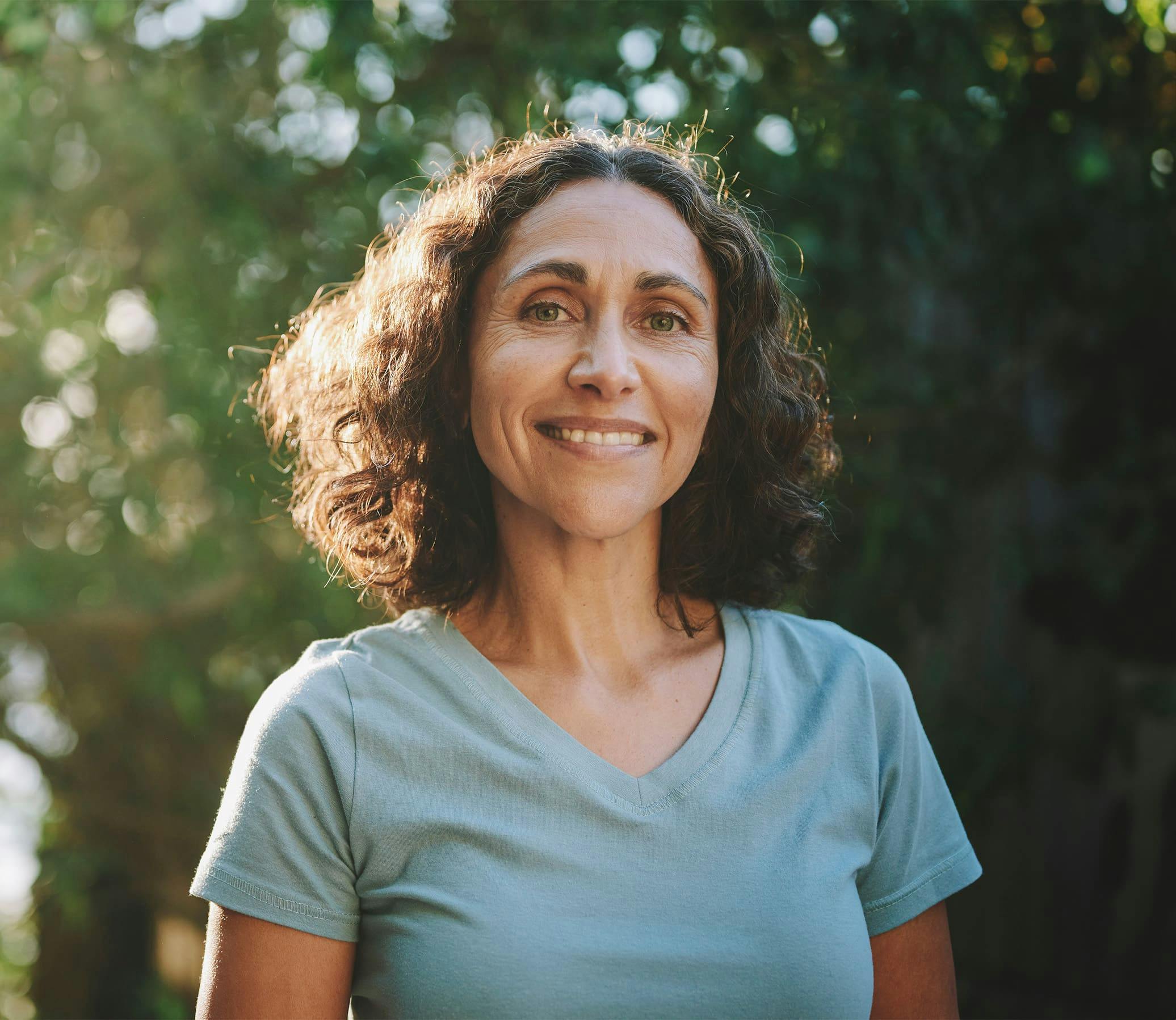 woman with shoulder length curly hair
