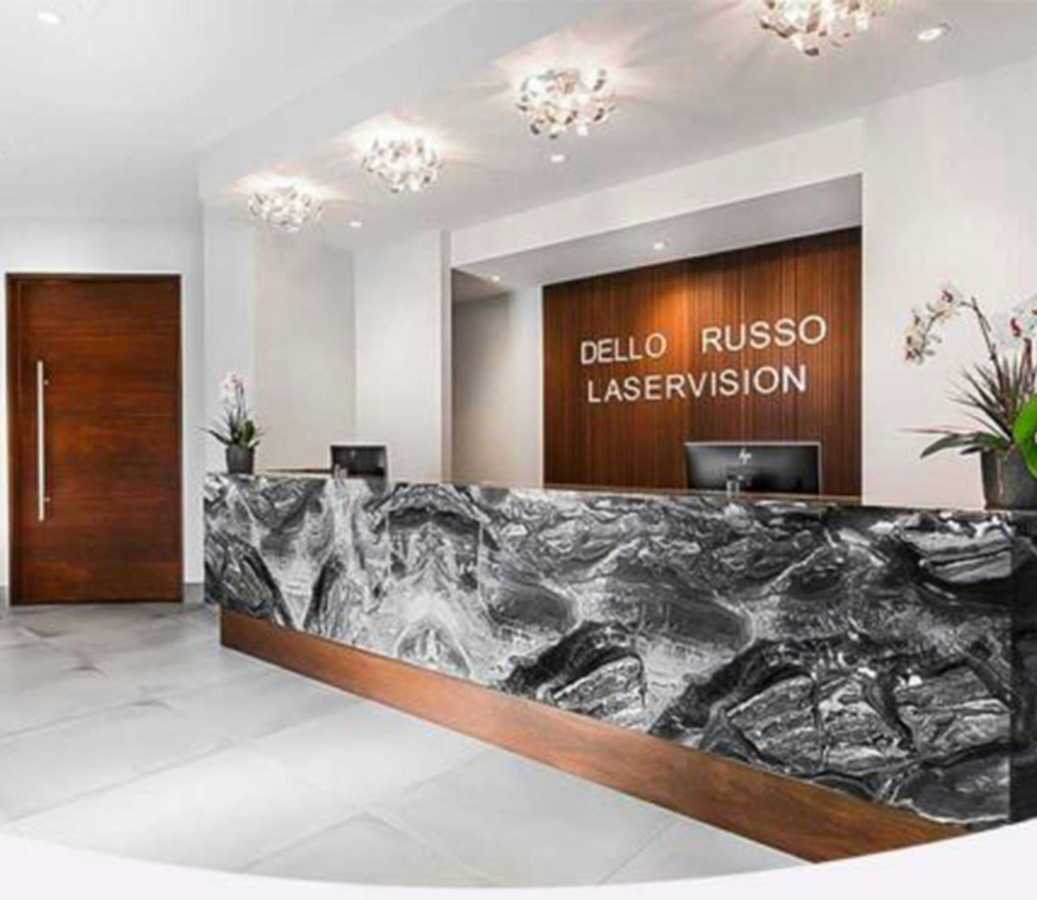 front desk at Dello Russo Laser Vision