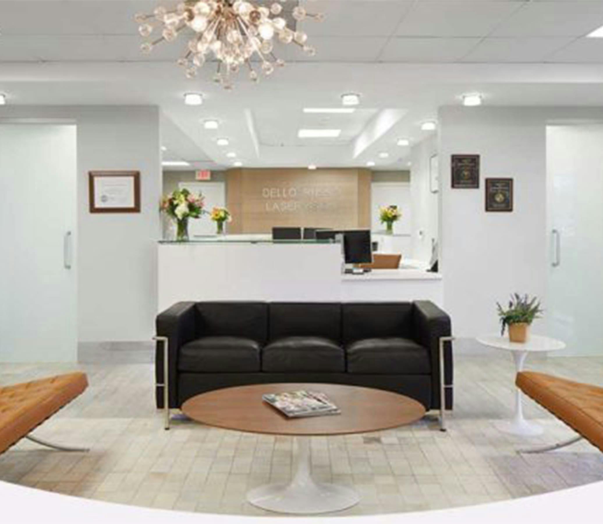 sitting area at Dello Russo Laser Vision in Woodbridge, NJ