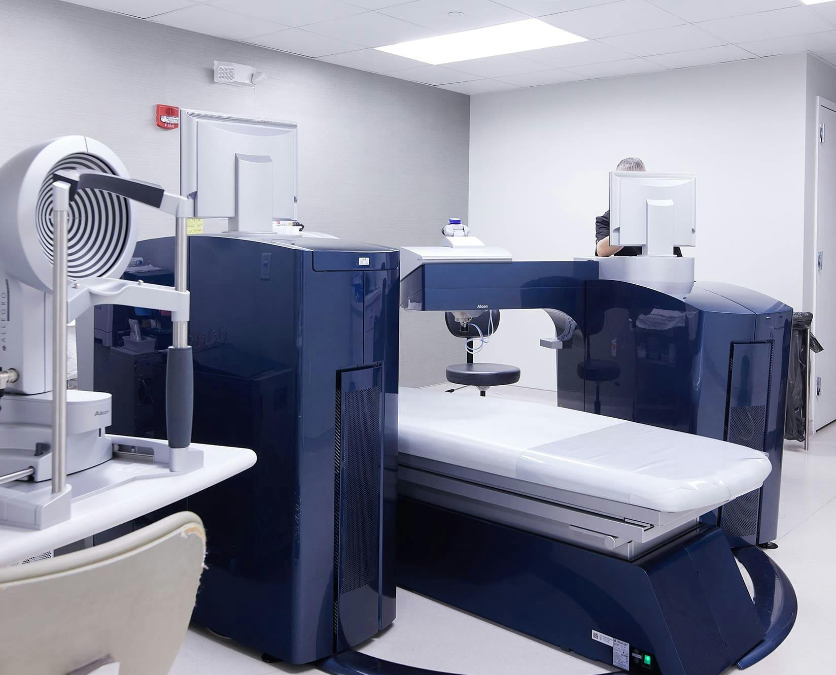 eye surgery patient bed