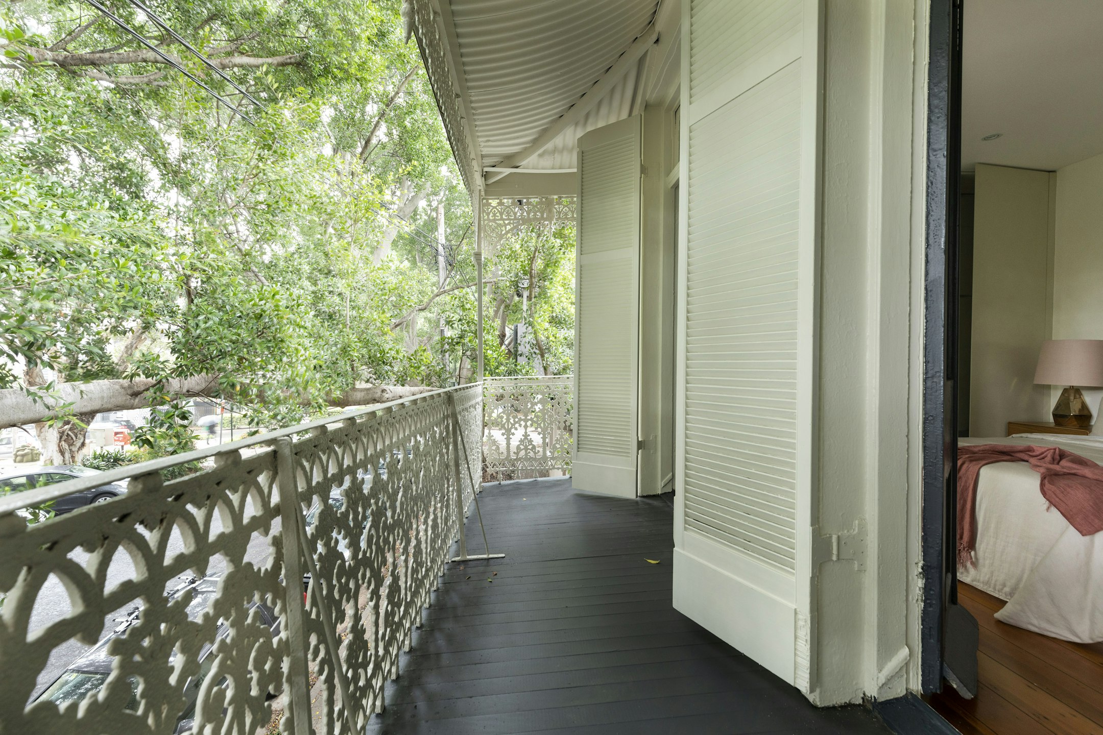 balcony