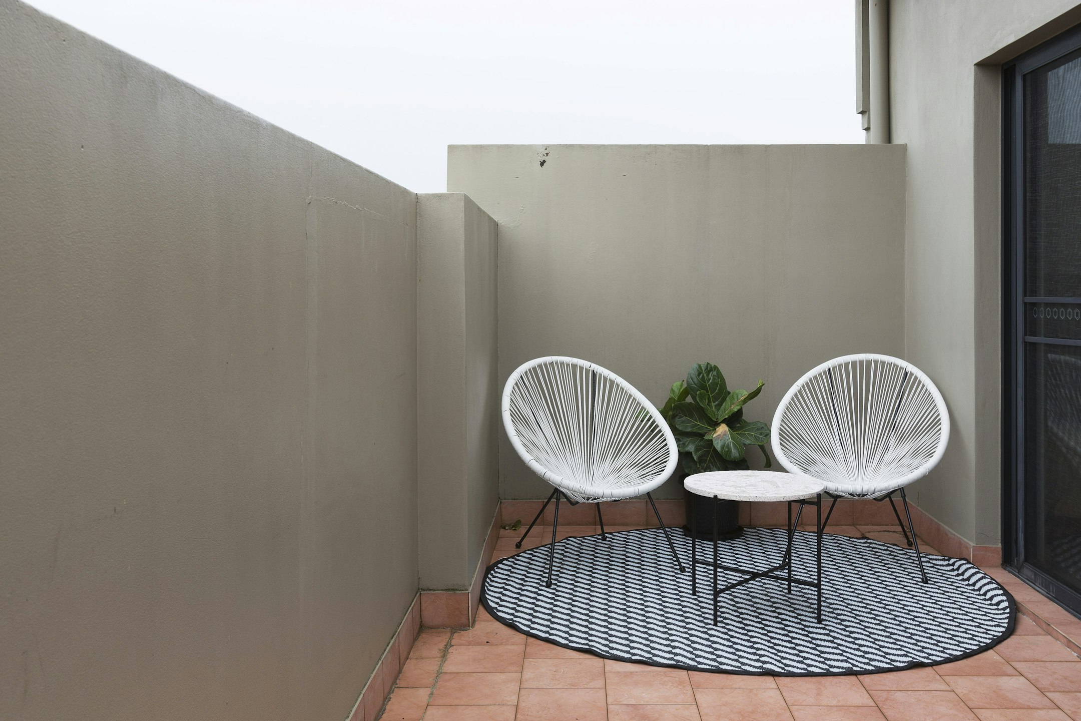 balcony