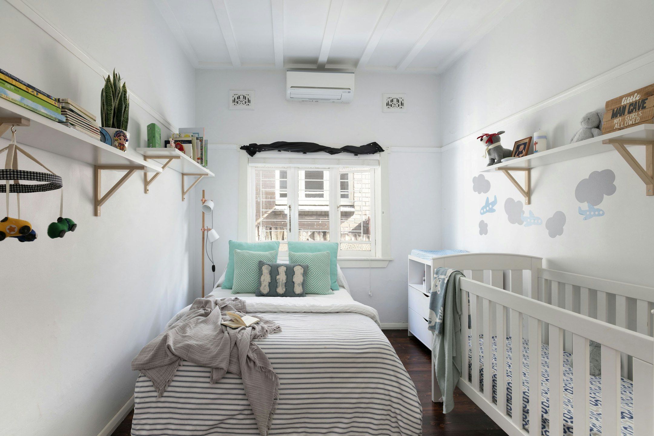 crib