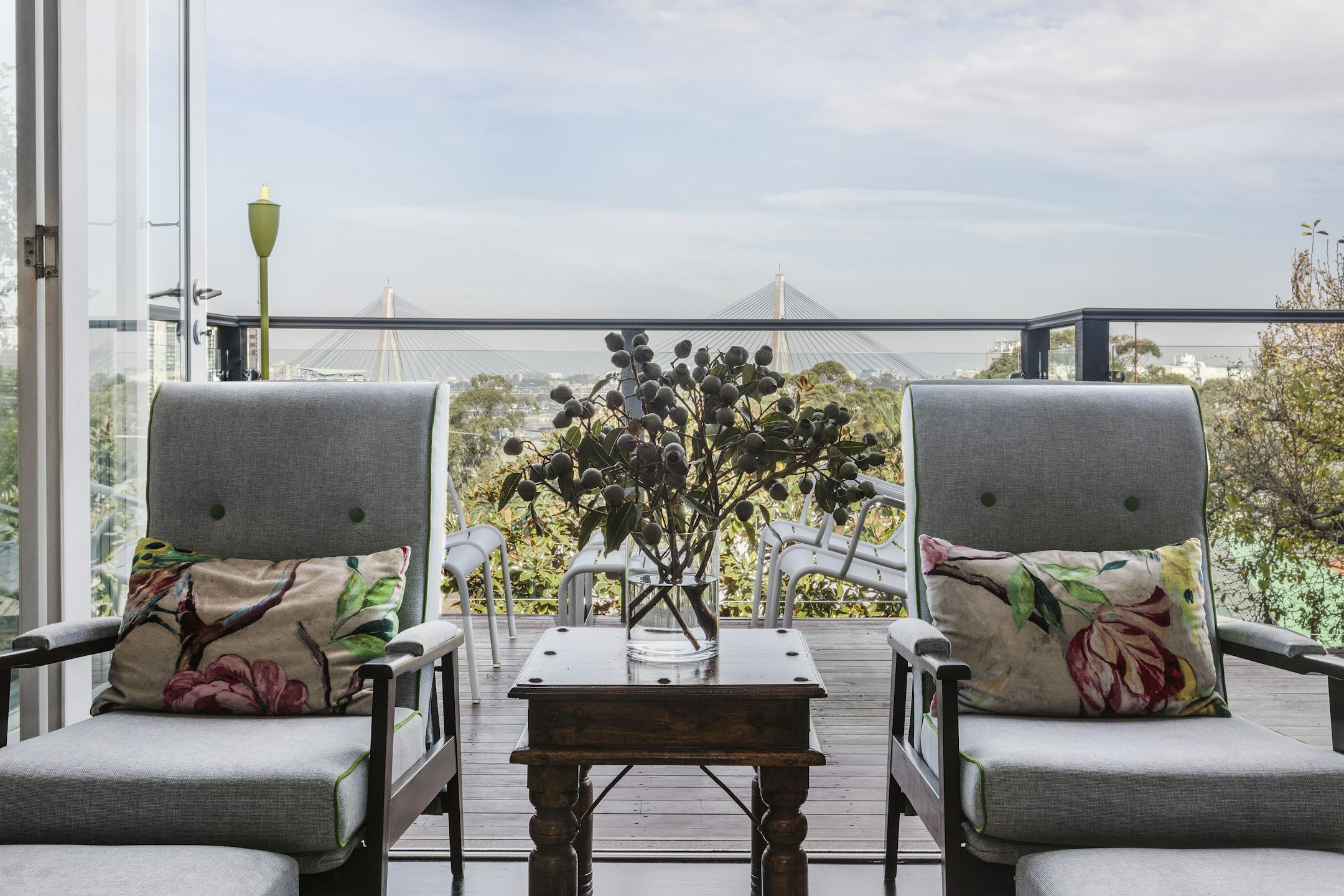 balcony