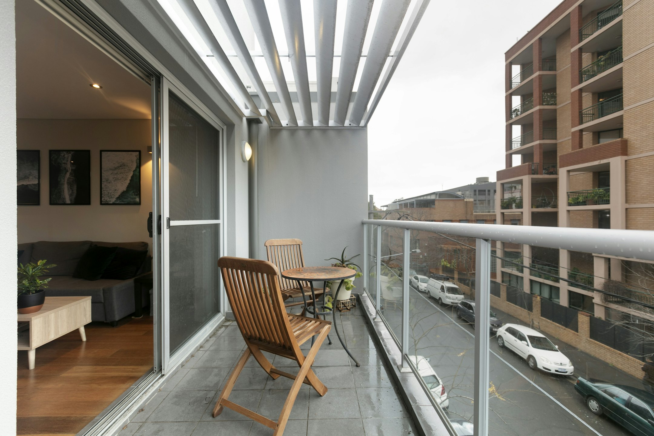 balcony