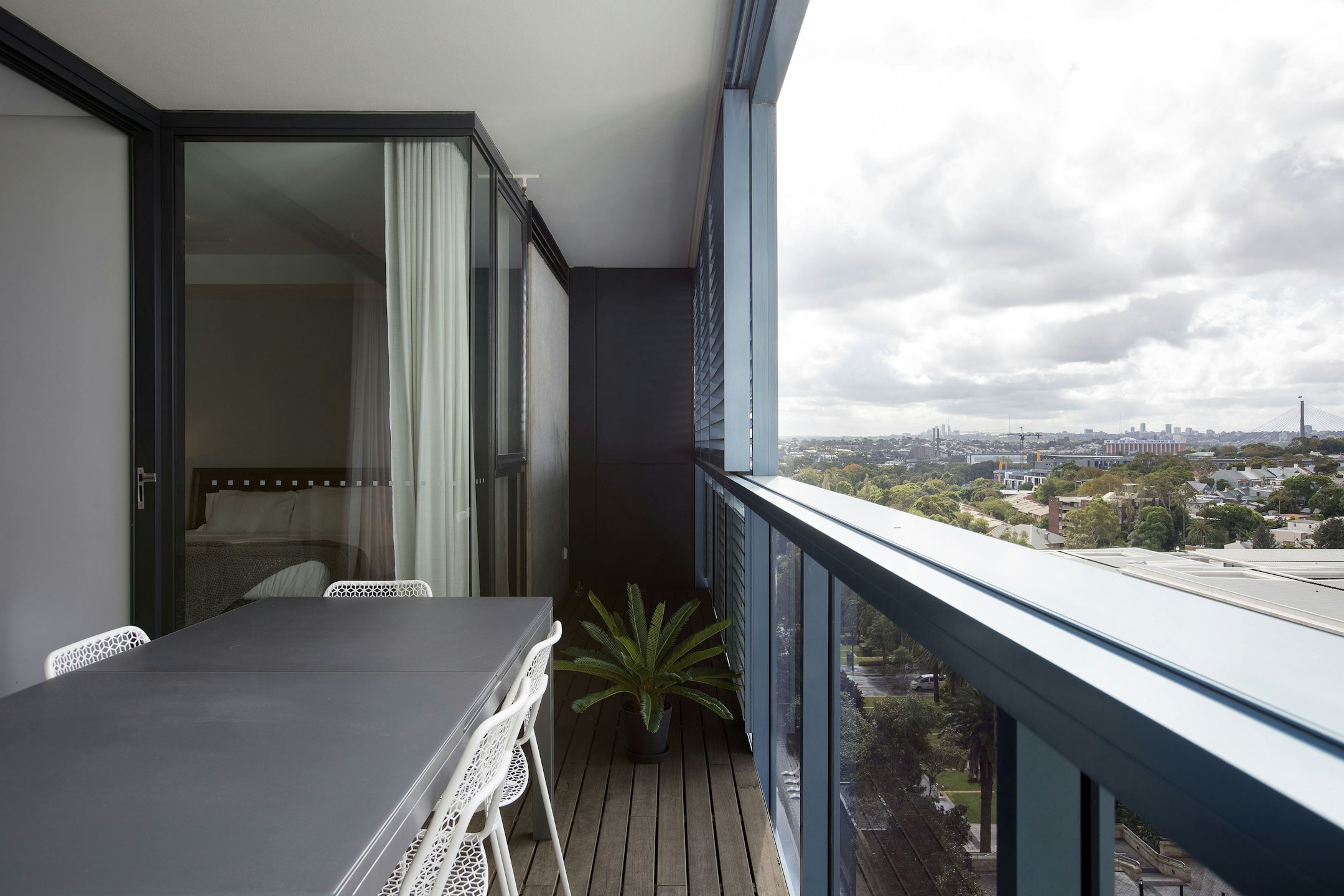 balcony
