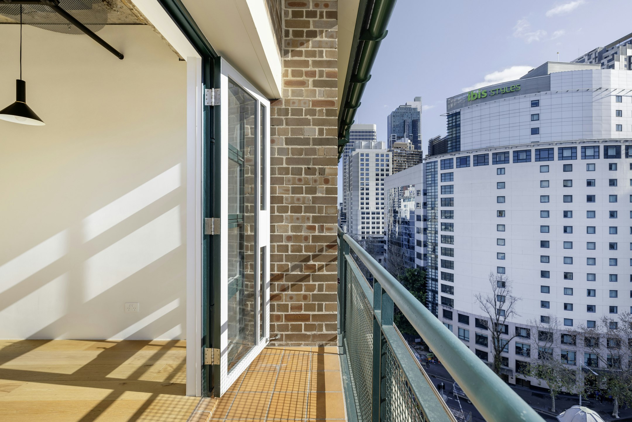 balcony