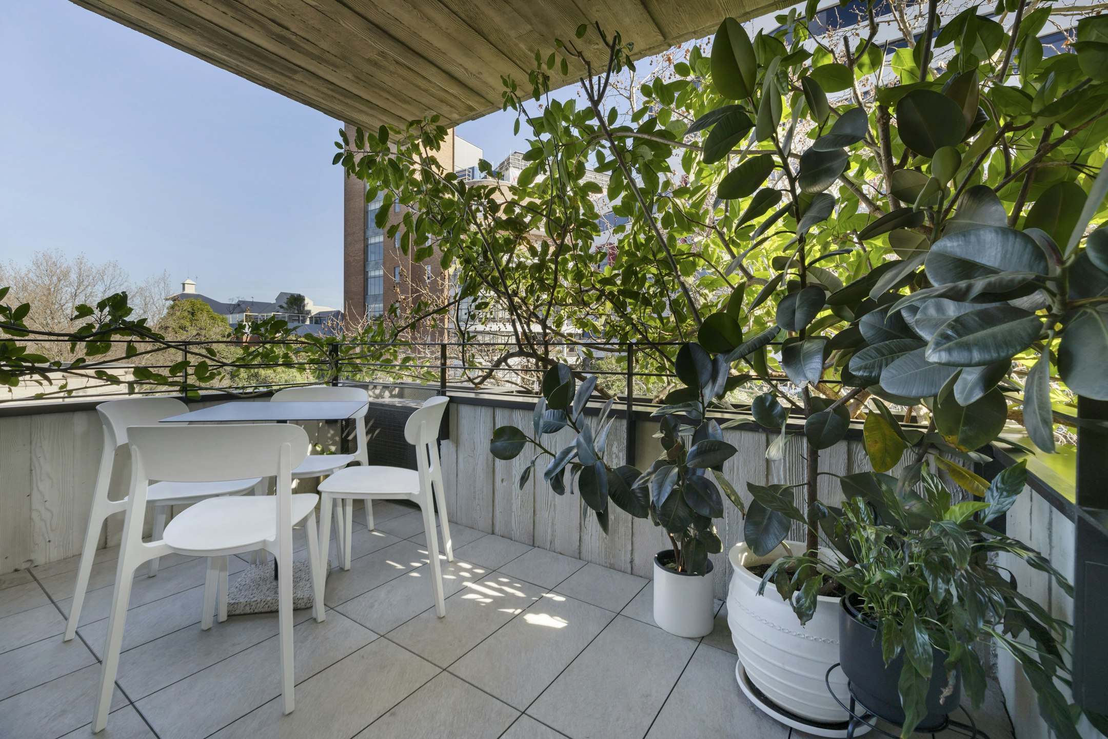 balcony