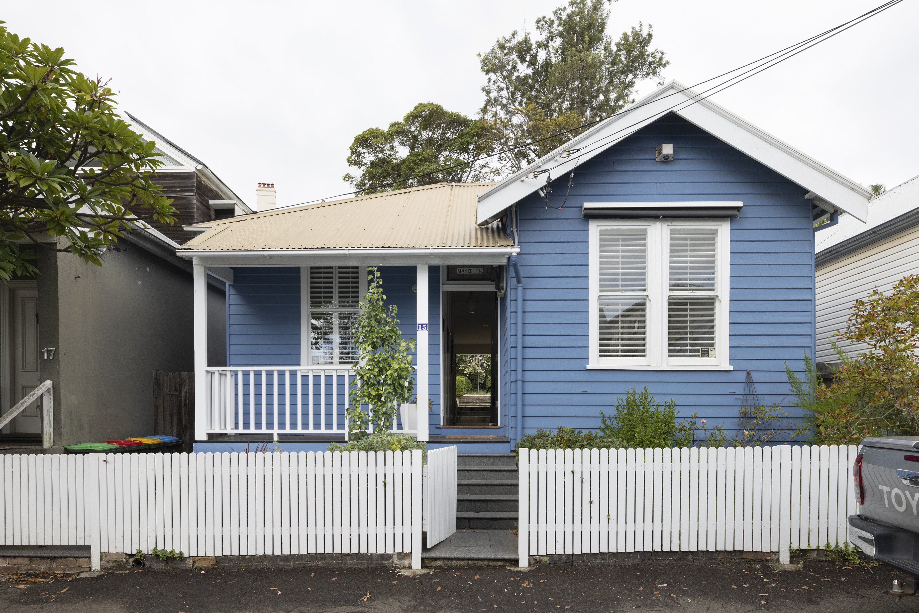 15 Clayton Street