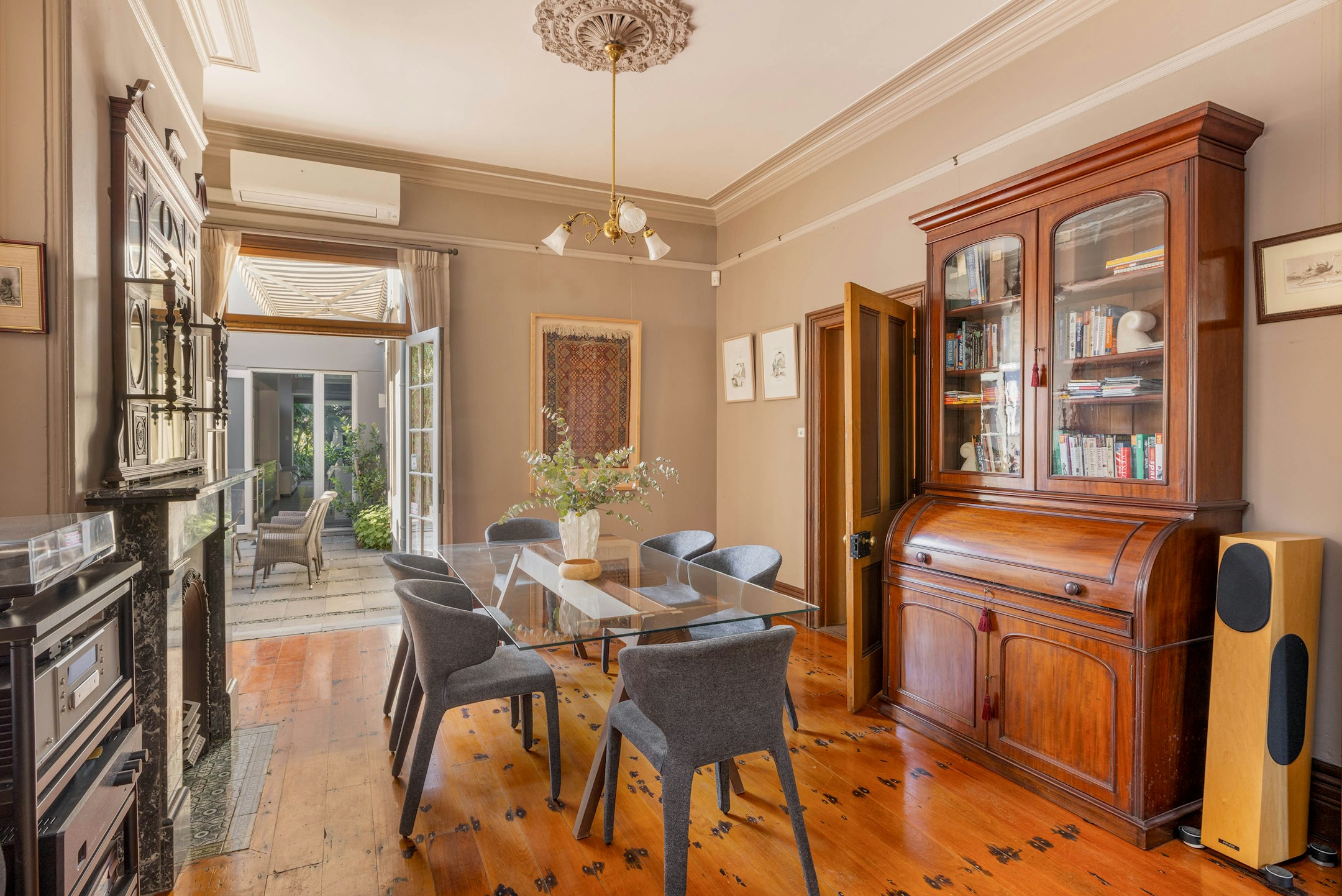 dining room