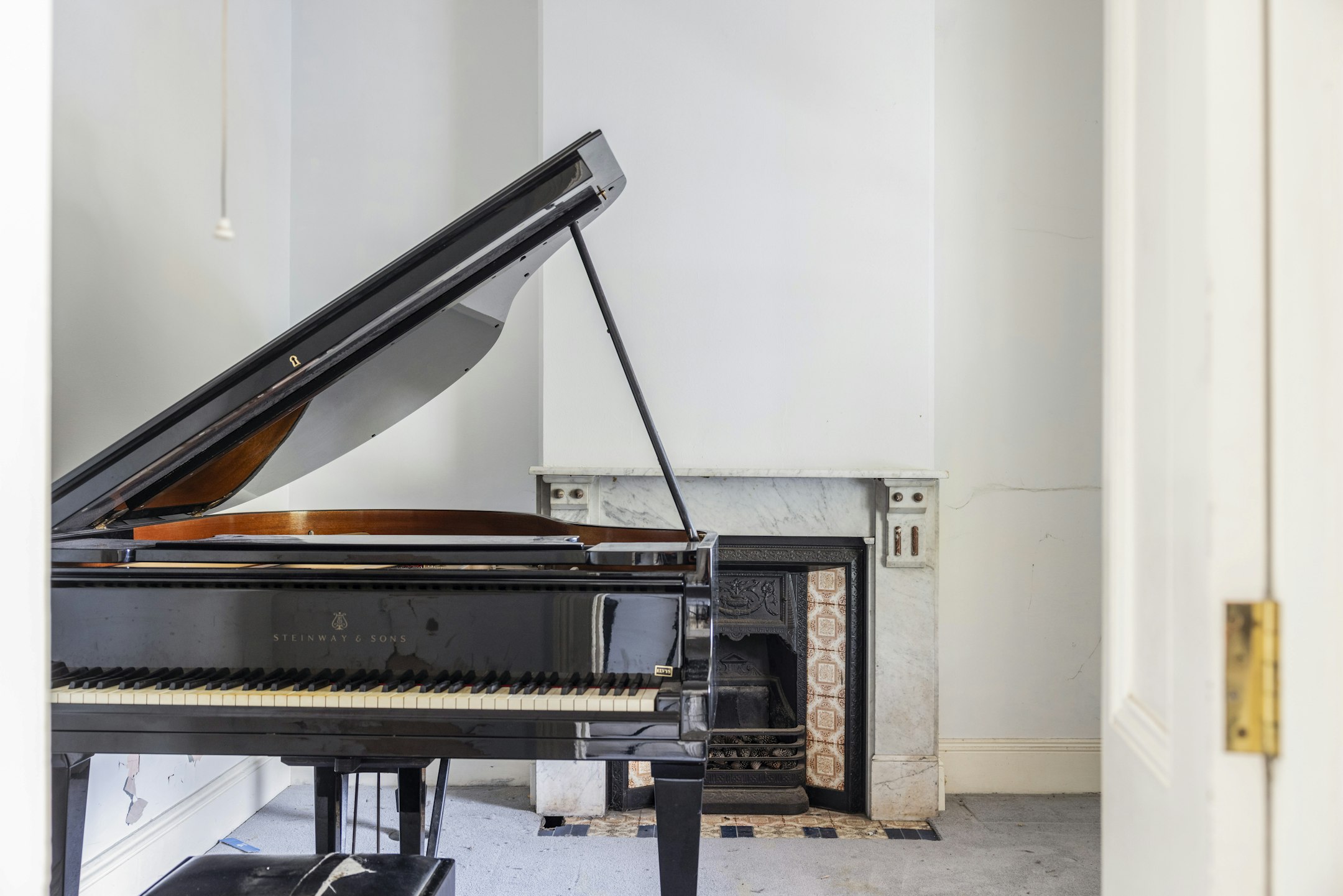 grand piano