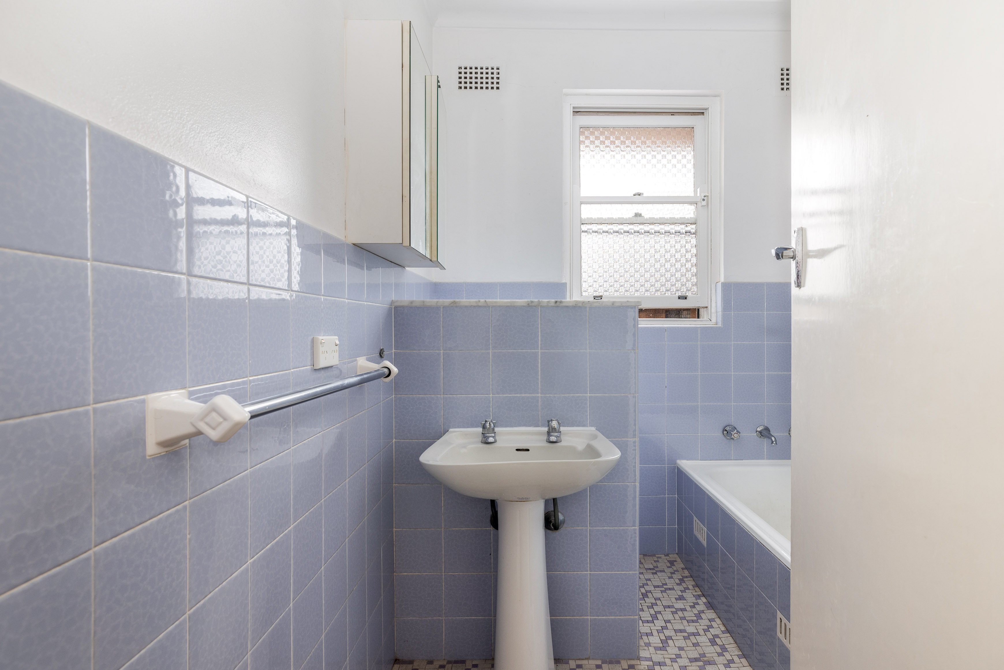 6/38-40 Gladesville Road, Hunters Hill - Thumbnail 5