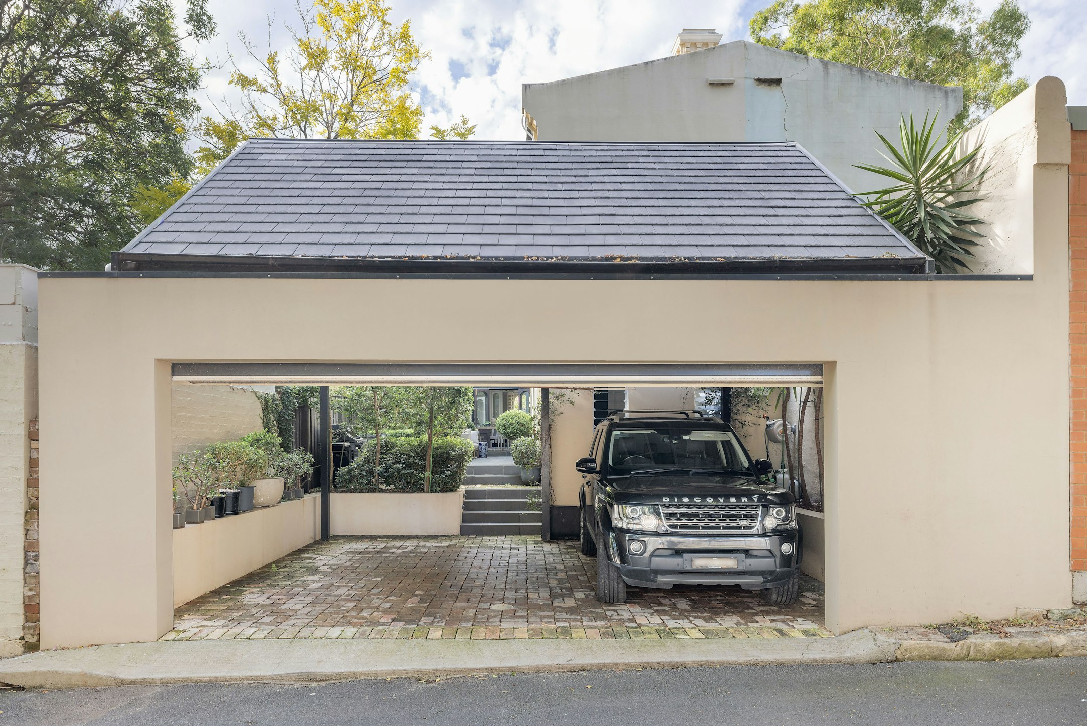 garage
